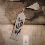  Bookmark (Kẹp sách) 