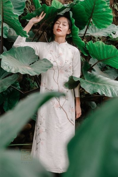  Áo Dài tơ tằm thêu Hoa đào 