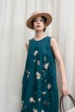  Lagoon Dress (Đầm bí xanh thêu hoa hồng) 