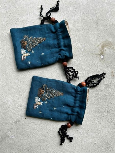  Túi rút thêu Noel 