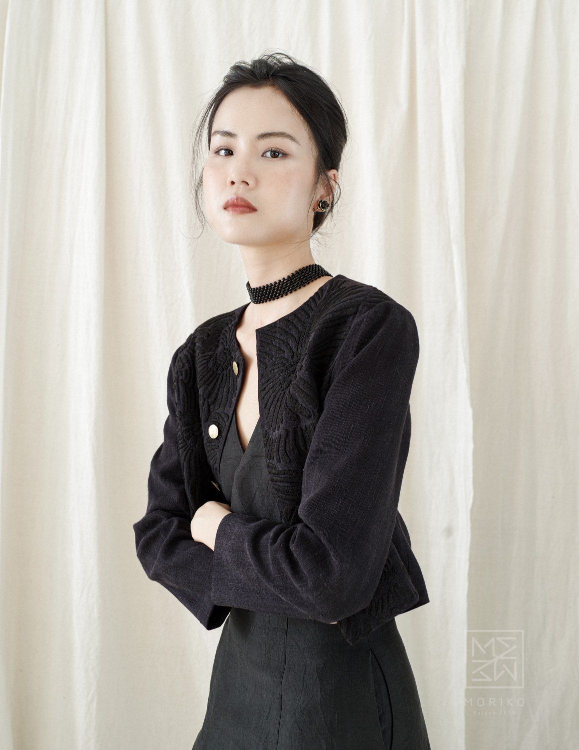  Áo khoác đũi tơ tằm thêu 