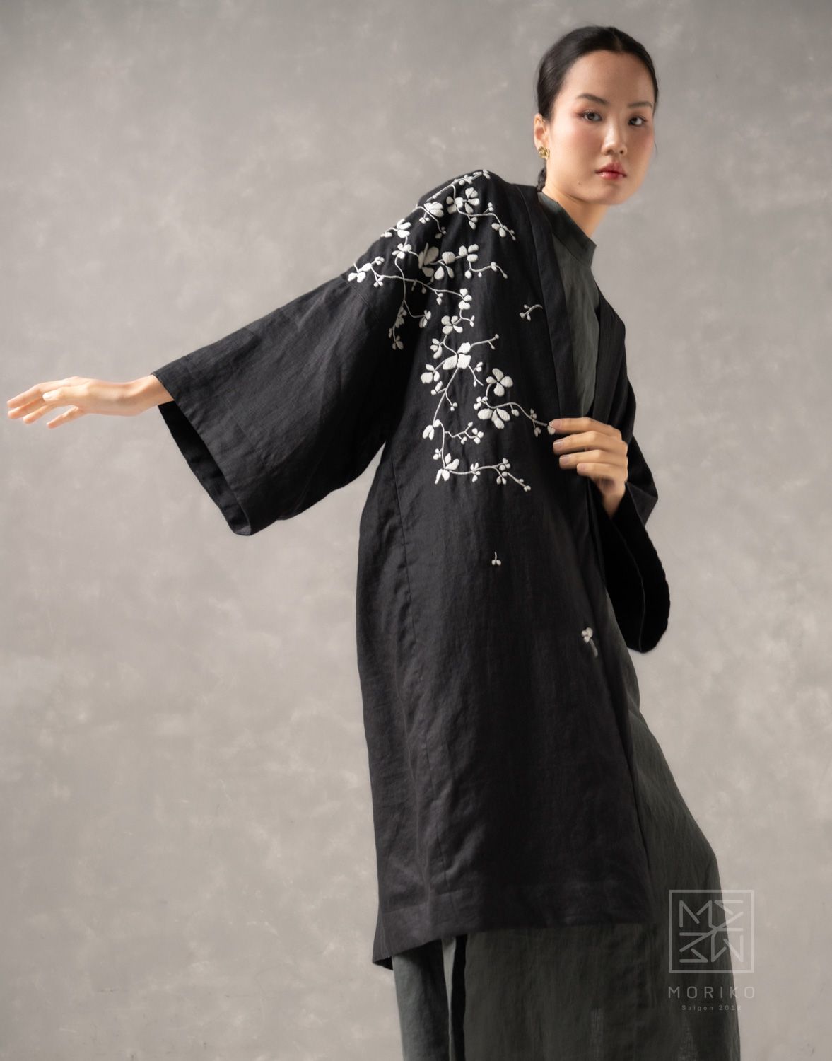  Áo khoác Thi, thêu hoa tuyết (áo khoác linen 2 lớp) 