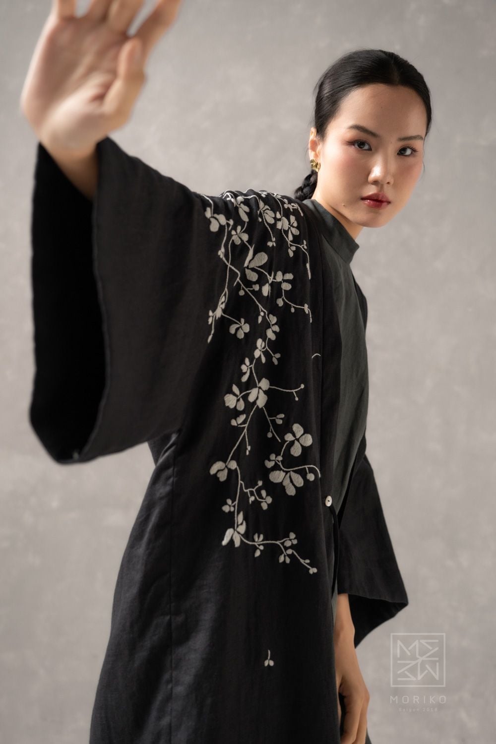  Áo khoác Thi, thêu hoa tuyết (áo khoác linen 2 lớp) 