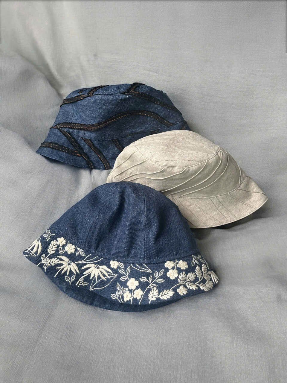  Nón jeans thêu hoa Rin 