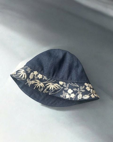  Nón jeans thêu hoa Rin 