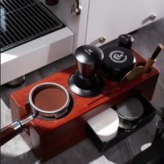 Giá Kê Tamper Nén Cà Phê Bằng Gỗ Có Ngăn Kéo MUVNA | Walnut 3 Hols Coffee Stand