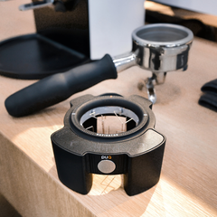 Dụng Cụ Đánh Tơi Bột Cà Phê WDT Bằng Điện Puq Navigator | Puq Navigator WDT - Automatic Distribution Tool (Pre-order)