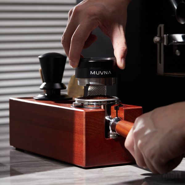 Giá Kê Tamper Nén Cà Phê Bằng Gỗ Có Ngăn Kéo MUVNA | Walnut 3 Hols Coffee Stand