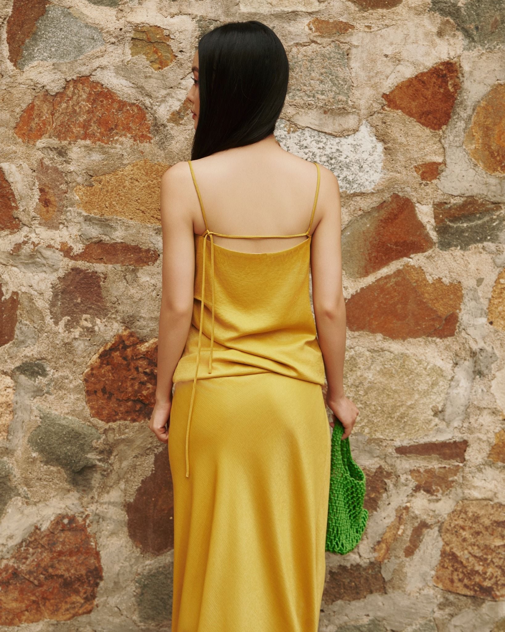 Aurora Top | Áo Xếp Nếp Kèm Khăn Choàng