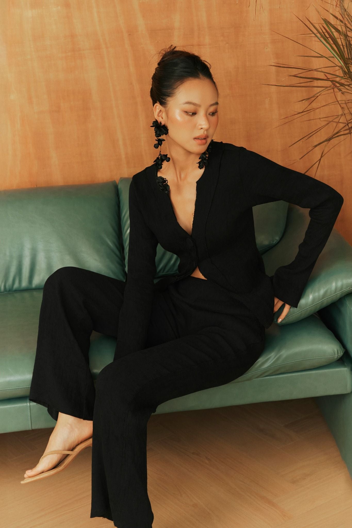 Wild Pleats Top | Áo Khoác Xé Vải