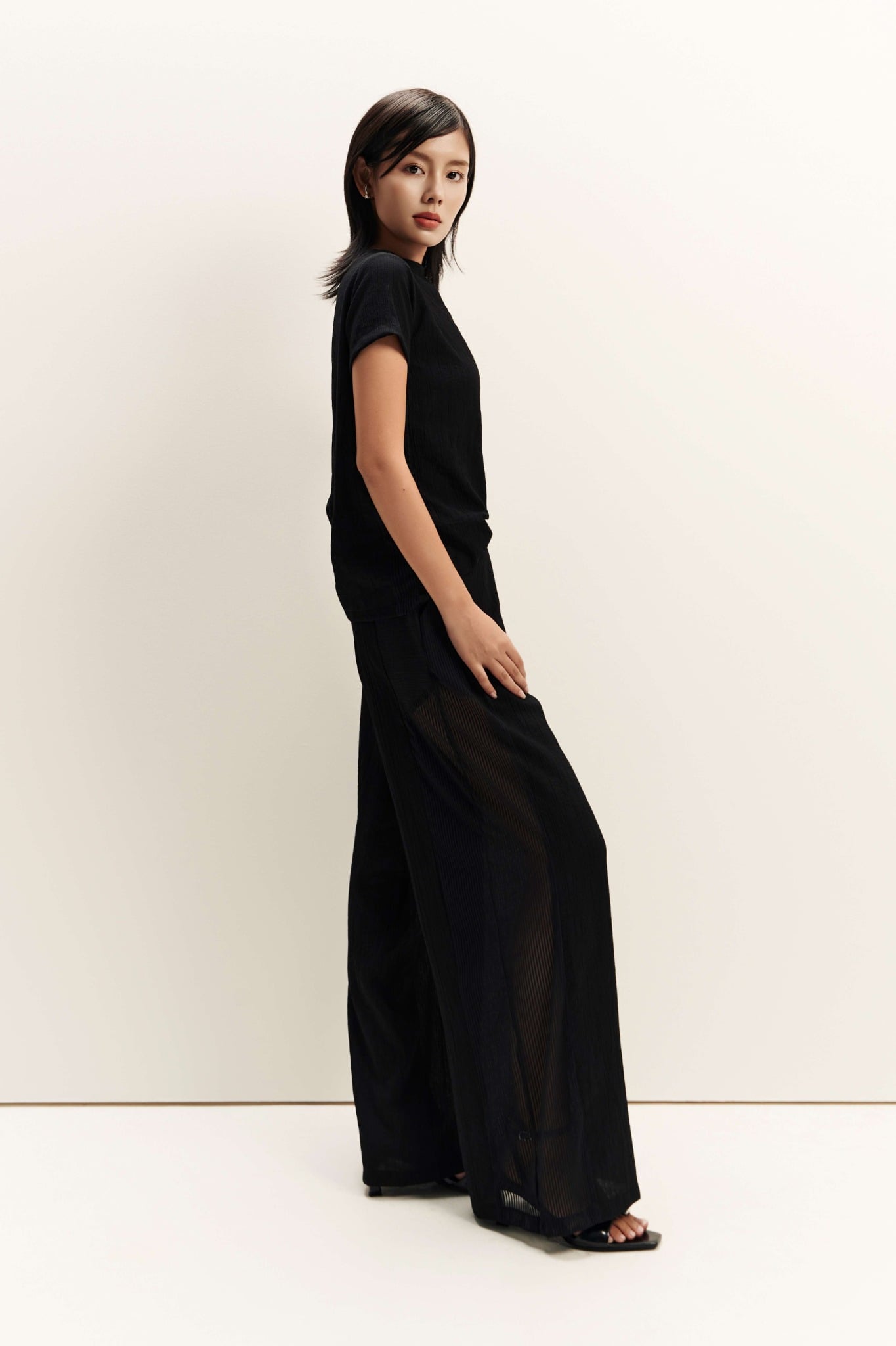 Wrinkle Pants | Quần Dài Ráp Vải