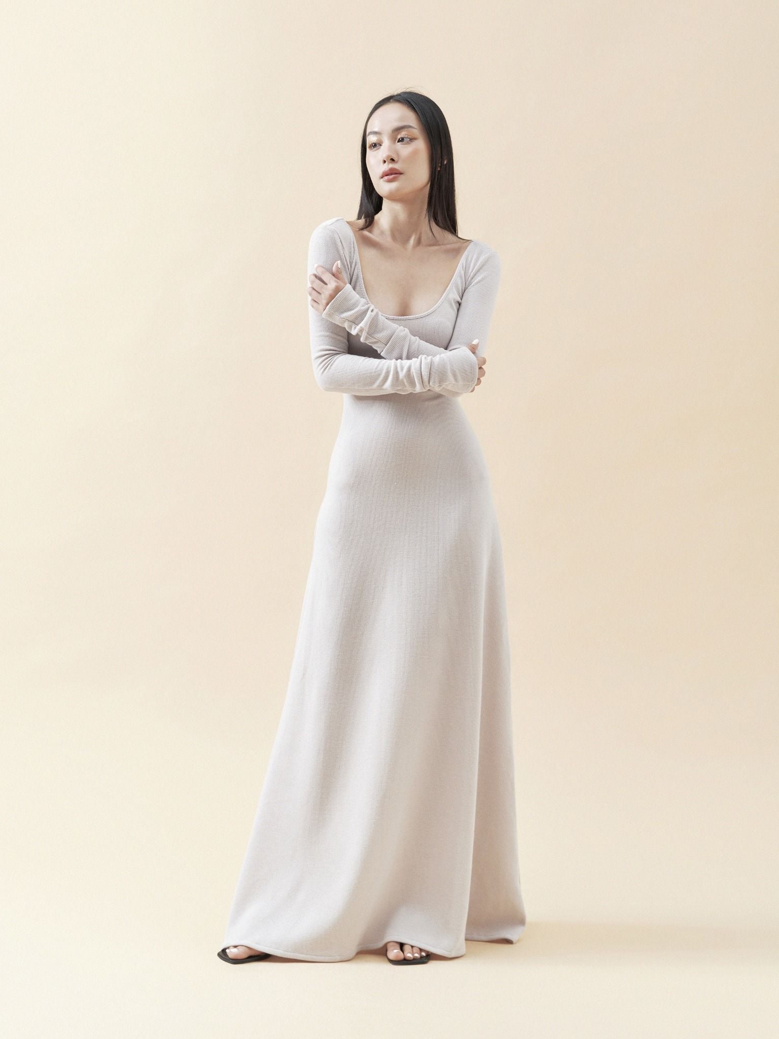 Orchid White Dress | Đầm Tay Dài Dáng Ôm