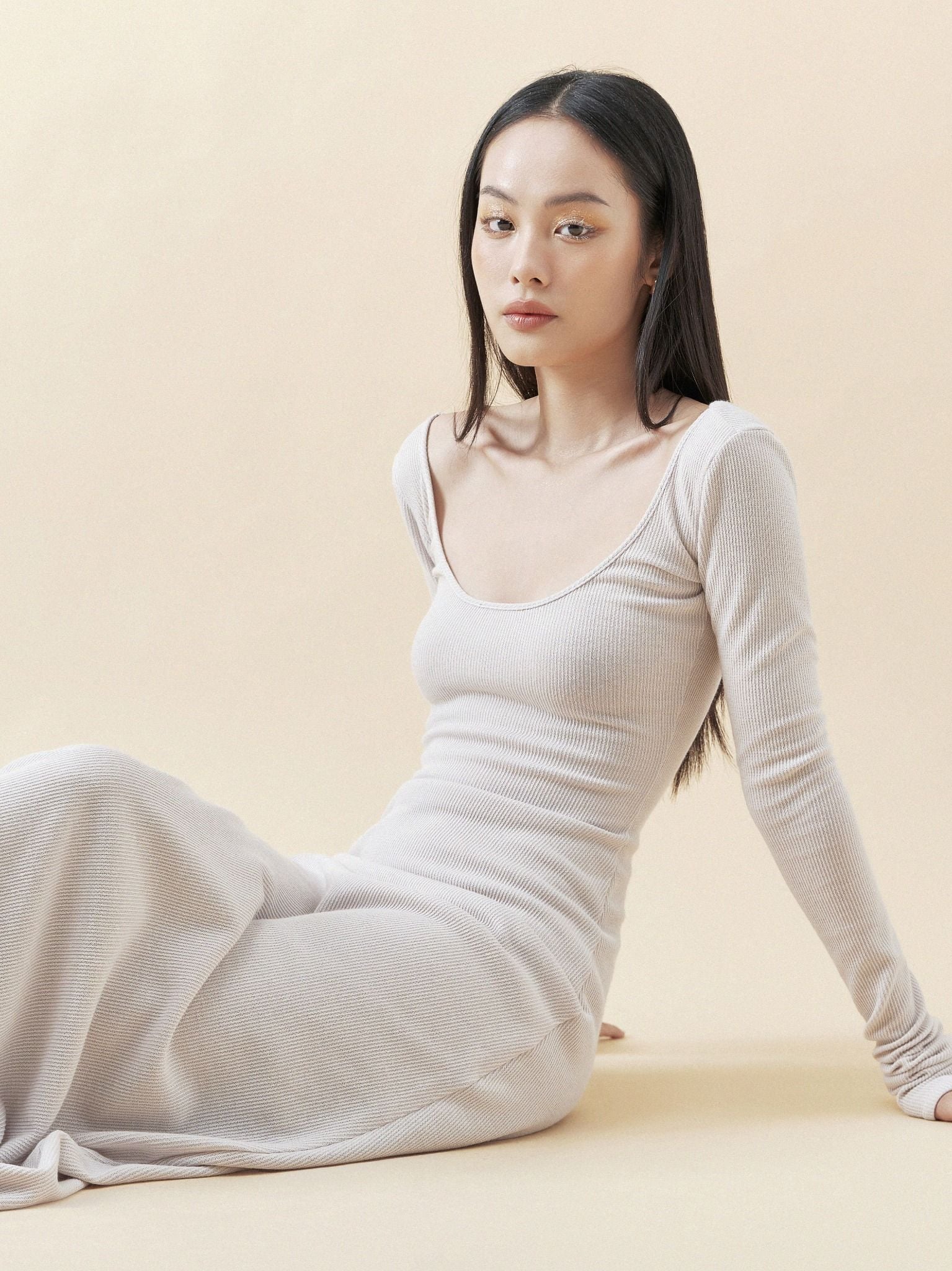 Orchid White Dress | Đầm Tay Dài Dáng Ôm