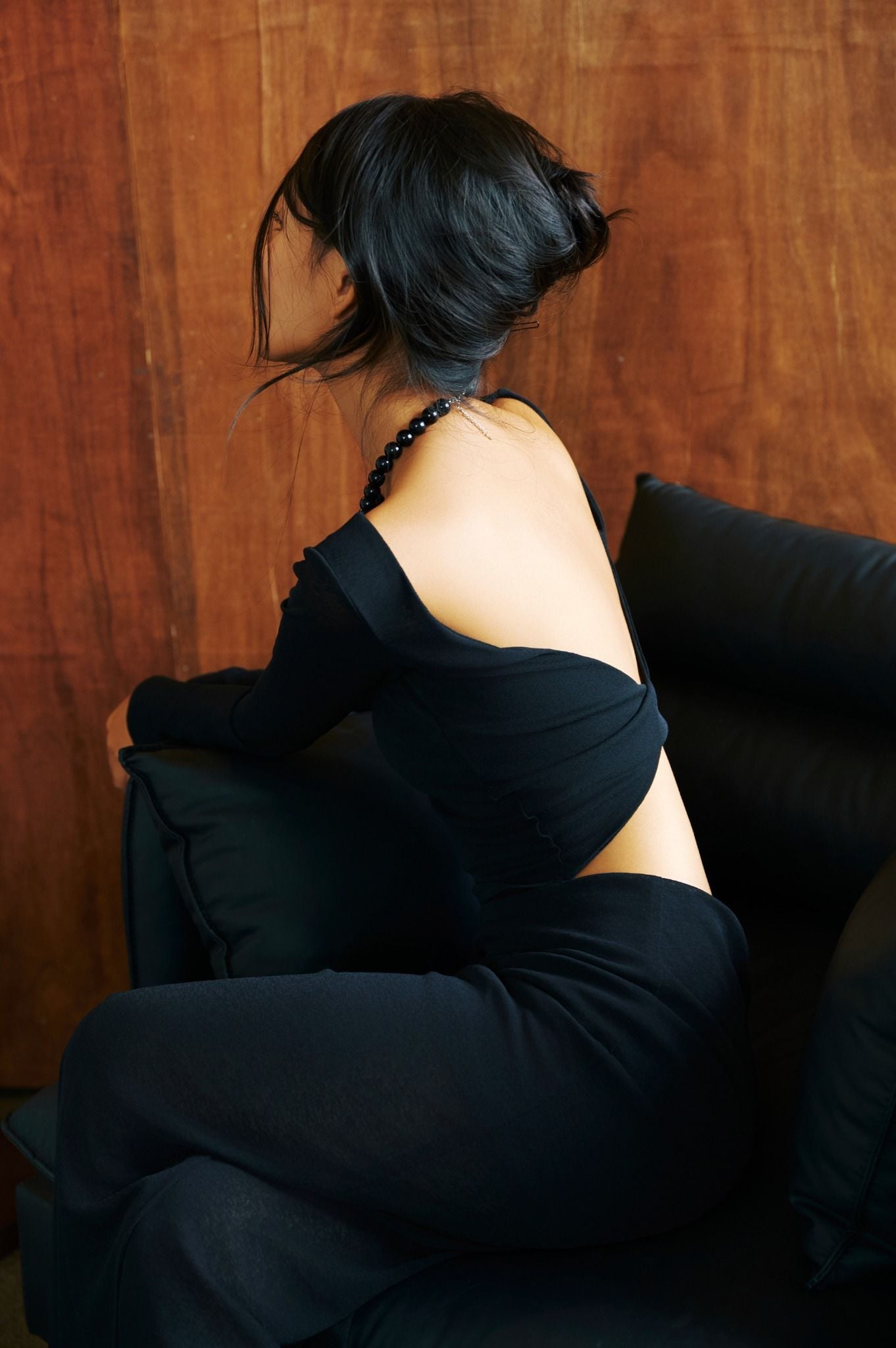 Twist Back Top | Áo Cổ Thuyền Hở Lưng