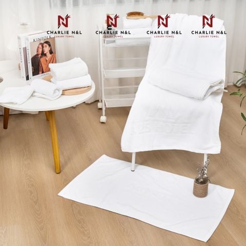 Bộ khăn khách sạn logo dệt theo đơn.