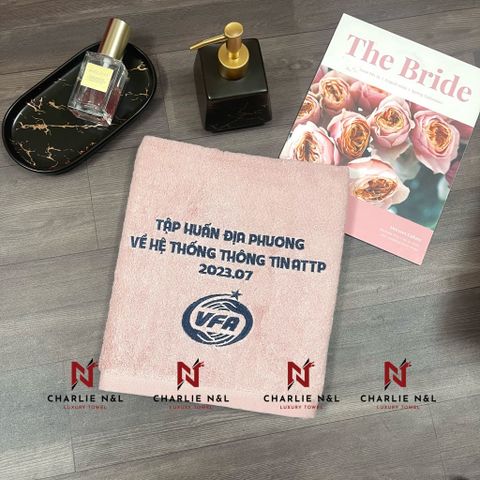 Set 2 khăn quà tặng Charlie-G04 ( Thêu logo theo yêu cầu)