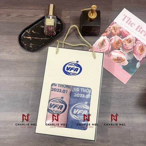 Set 2 khăn quà tặng Charlie-G04 ( Thêu logo theo yêu cầu)