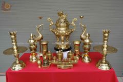 Bộ Ngũ Sự Bằng Đồng Cát Tút  Song Long Chầu Nguyệt Cao 60 Catut + Đèn Cao 45cm + Ngai Chén + Ba Đài 10+ Bát Hương DK20 + Ống Hương