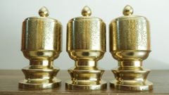 Bộ Ngũ Sự Bằng Đồng Cát Tút  Song Long Chầu Nguyệt Cao 60 Catut + Đèn Cao 45cm + Ngai Chén + Ba Đài 10+ Bát Hương DK20 + Ống Hương