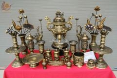 Bộ Ngũ Sự Bằng Đồng Vàng Cao 60 Rồng Màu 2 CN + Đôi đèn cao 43 + Đôi Bình Hoa+ Mâm Bồng + Ngai Chén+ Bộ Ba Đài+ Bát Hương+ Ống Hương