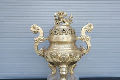 Đỉnh Đồng Ngũ Sự Bằng Đồng Vàng Song Long Chầu Nguyệt Cao 60 Cm Chữ Việt