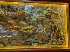 Tranh Mã Đáo Thành Công Kích Thước 230 x120  Đồng Vàng Xước Dát Vàng - Khung Sồi Đục Trơn