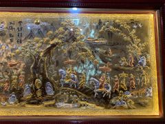 Tranh Vinh Quy Bái Tổ  Kích Thước 230 x120  Đồng Vàng Xước Dát Vàng - Khung Sồi Đục Trơn