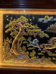 Tranh Mã Đáo Thành Công Kích Thước 230 x120  Đồng Đỏ Nền Đen Dát Vàng - Khung Sồi Đục Hoa Văn