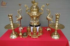 Bộ Ngũ Sự Bằng Đồng Cát Tút  Song Long Chầu Nguyệt Cao 60 Catut + Bộ Ba Đài 10 Catut + Ngai chén