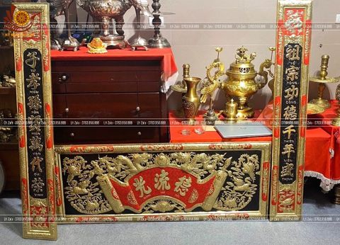 Đại Tự Hoành Phi Câu Đối Đồng vàng Kích Thước Đại Tự 176*68 - Câu Đối 176*28 nền đen dát vàng