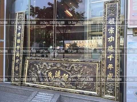 Đại Tự Hoành Phi Câu Đối Đồng vàng Kích Thước Đại Tự 176*68 - Câu Đối 176*28  Giả Cổ