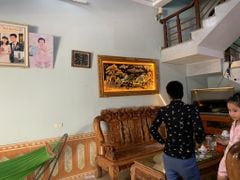 Tranh Mã Đáo Thành Công Kích Thước 170 x 90  Đồng Đỏ  Nền Đen Dát Vàng - Khung Sồi Đục Hoa Văn Dát Vàng Khung