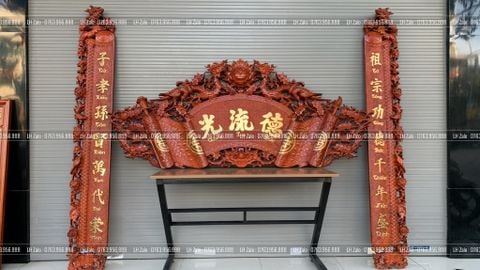 Cuốn Thư Câu Đối Gỗ Hương Đỏ Đục Rồng Kích Thước Cuốn Thư 197*87*4 - Câu Đối 197*28*4