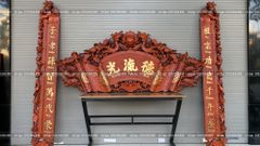 Cuốn Thư Câu Đối Gỗ Hương Đỏ Đục Rồng Kích Thước Cuốn Thư 175*81*4 - Câu Đối 175*28*4