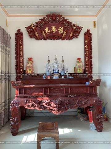 Cuốn Thư Câu Đối Gỗ Hương Đỏ Đục Rồng Kích Thước Cuốn Thư 175*81*4 - Câu Đối 175*28*4