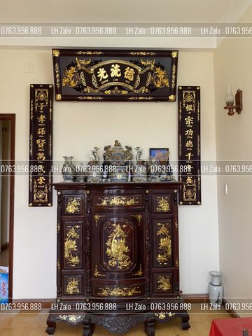 Bộ Hoành Phi Câu Đối Gỗ Hương Đỏ Đức Lưu Quang Giả Cổ Dát Vàng Hoành Phi 175*67*4 - Câu Đối 175*28*4