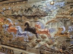 Tranh Mã Đáo Thành Công Kích Thước 170 x90  Đồng Vàng Xước Dát Vàng - Khung Đồng