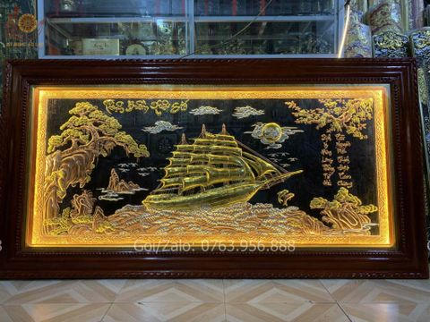 Tranh Thuận Buồm Xuôi Gió Kích Thước 230 x120  Đồng Đỏ Nền Đen Dát Vàng - Khung Sồi