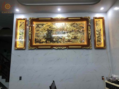 Tranh Đồng Quê Kích Thước 230 x 120 - Đồng Đỏ Nền Đen Dát Vàng - Khung Gỗ Sồi Nga Dát , Đục Trơn + Tranh Cha Mẹ Kích Thước 40x 120