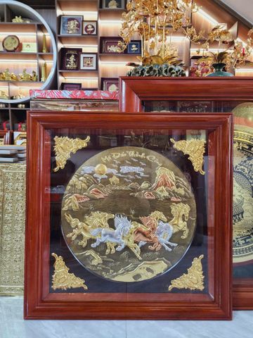 Tranh Mã Đáo Thành Công Kích Thước 80 x 80  Đồng Vàng Xước Dát Vàng - Khung Trơn