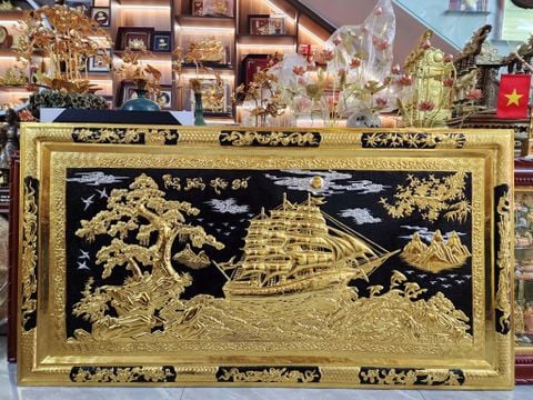 Tranh Thuận Buồm Xuôi Gió Kích Thước 170 x90  Đồng Vàng Dát Vàng Nền Đen - Khung Đồng