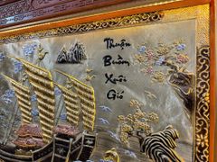 Tranh Thuận Buồm Xuôi Gió 3 Con Thuyền Kích Thước 243 x 133 - Khung Đục Triện Hoa Văn