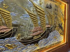 Tranh Thuận Buồm Xuôi Gió 3 Con Thuyền Kích Thước 243 x 133 - Khung Đục Triện Hoa Văn