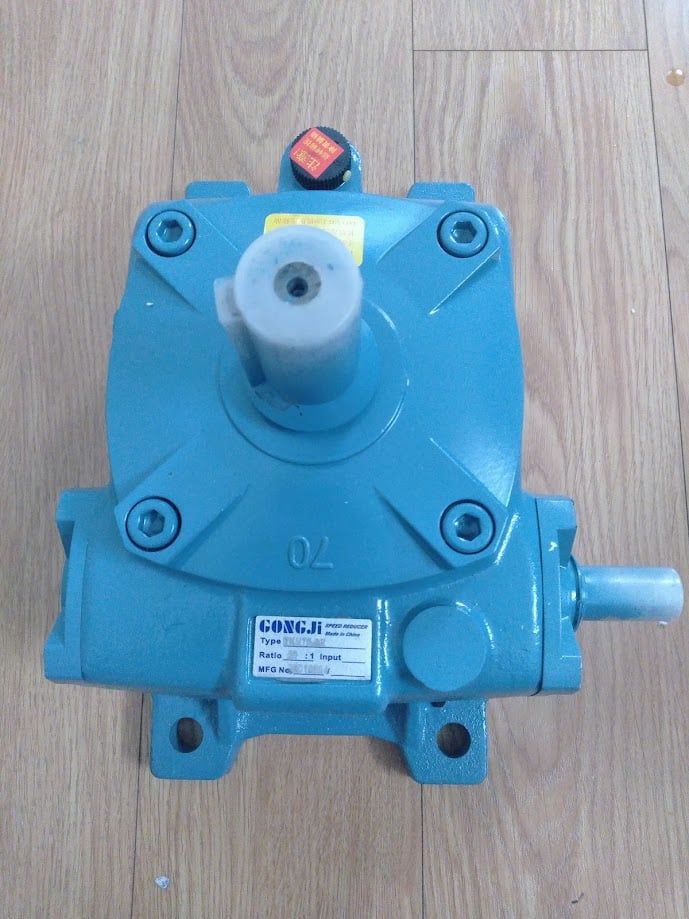 Hộp giảm tốc  Type TKV70-AR