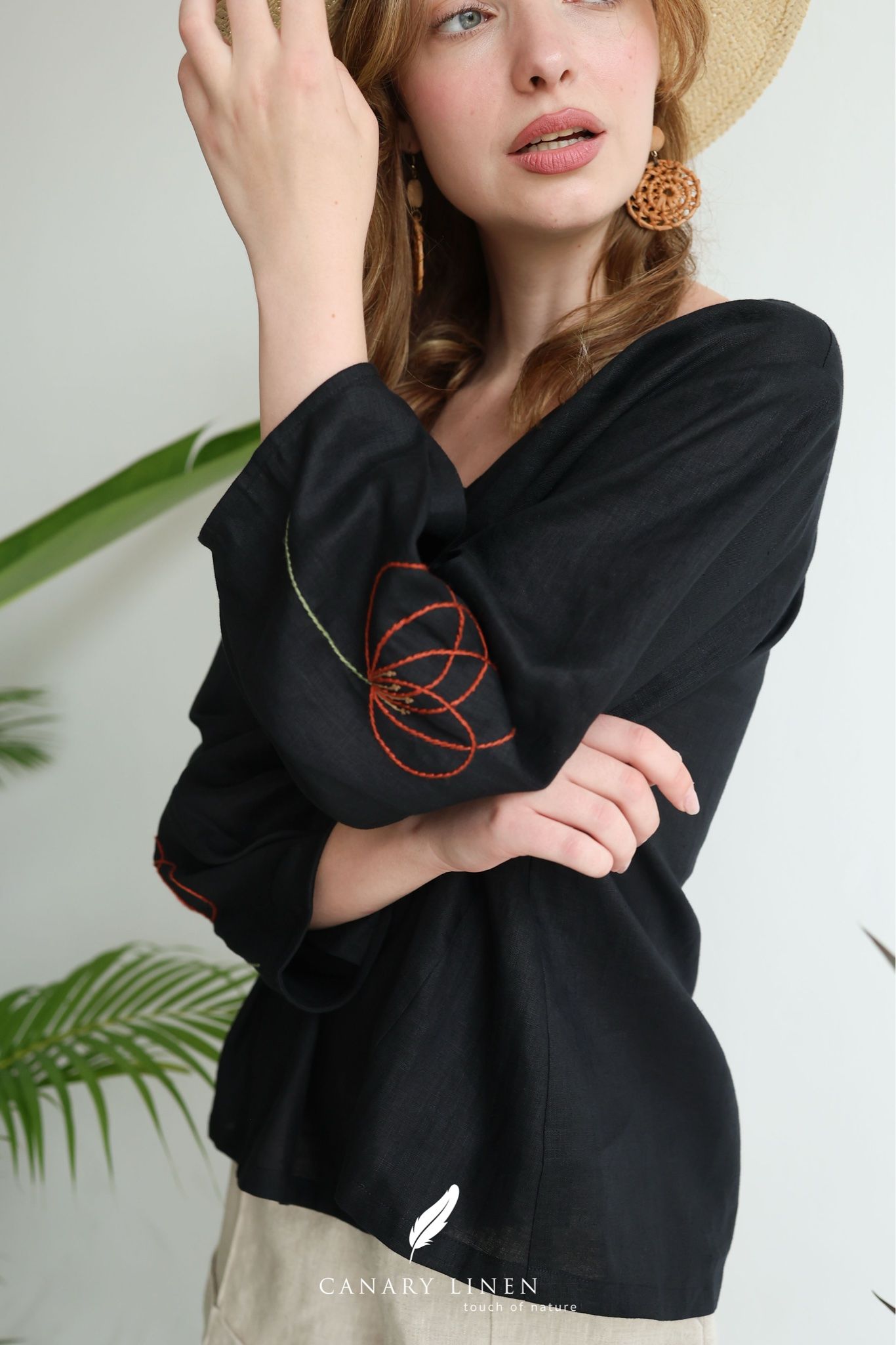 Poppy Cuffs Top - Đen 
