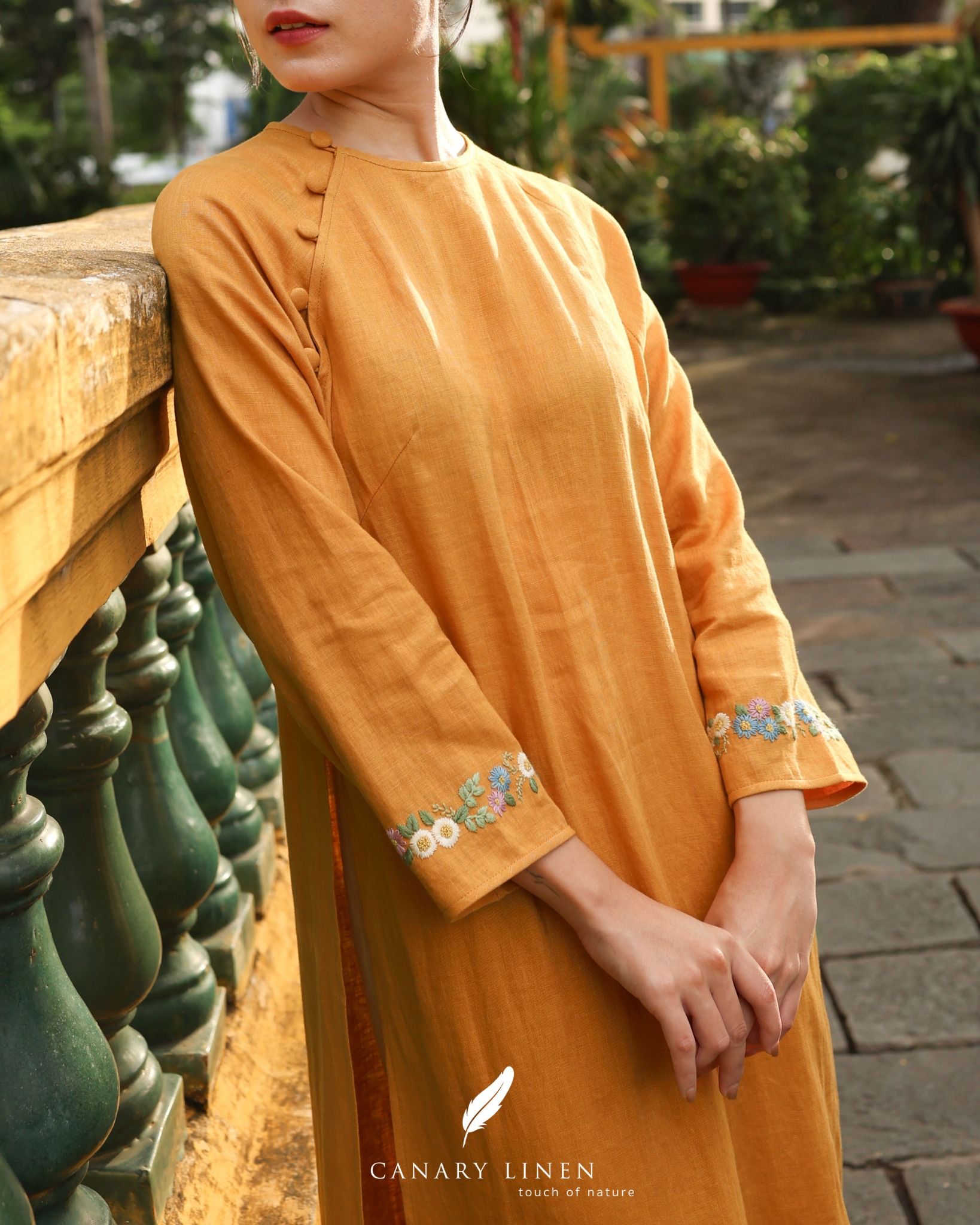  Áo dài cổ tròn - Hoa Thạch Thảo 