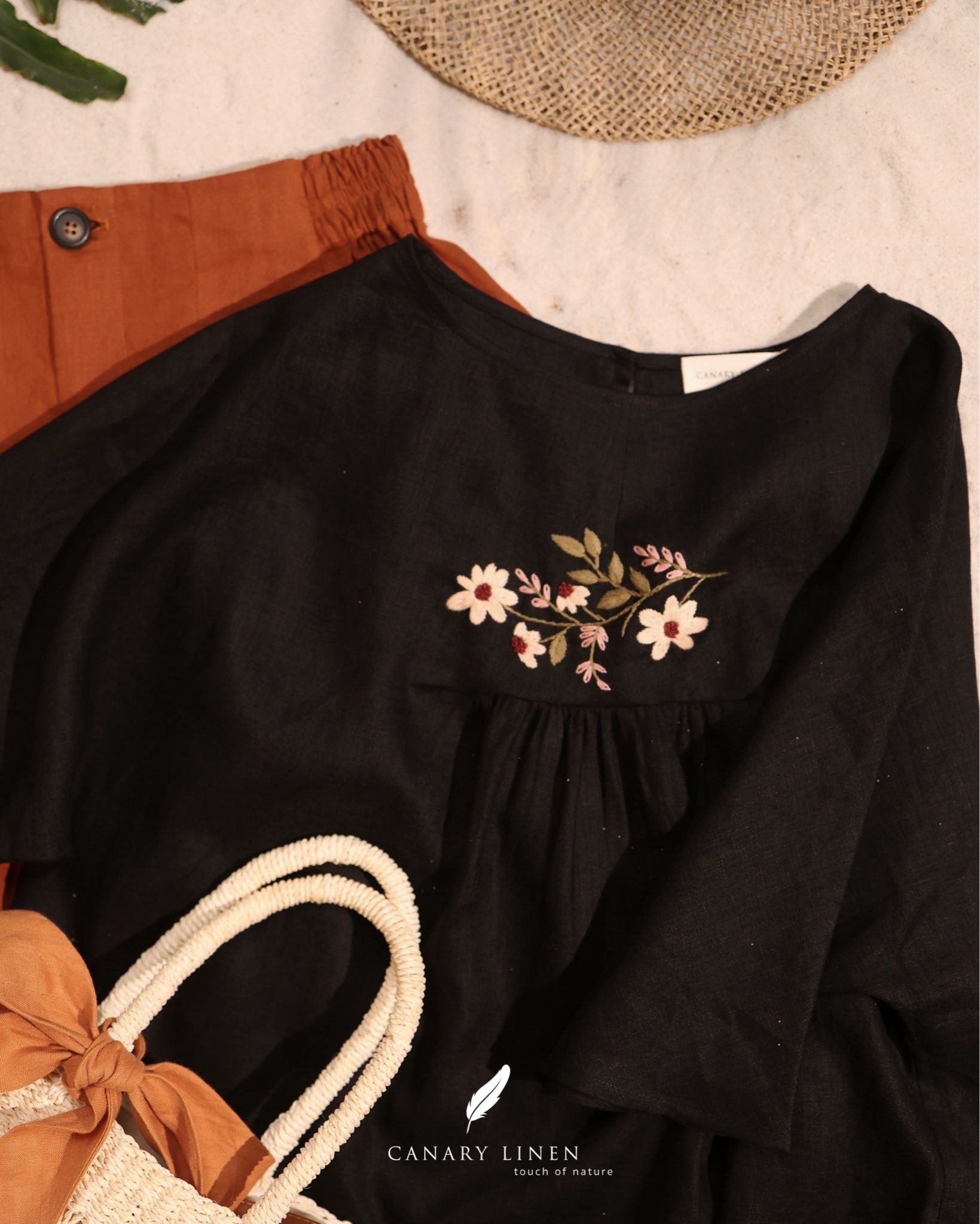  Daisy Top - Đen 