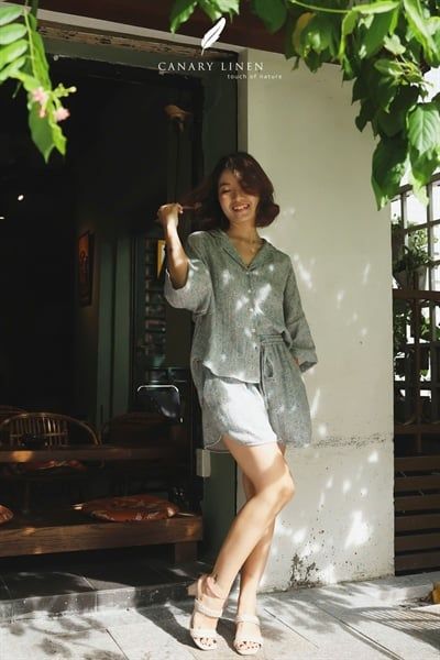 Mira Set - Hoa nhí nền xanh 