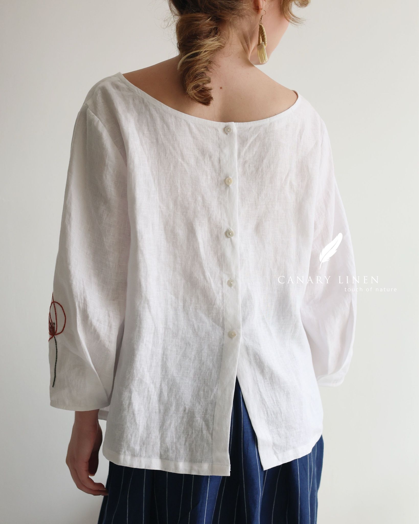  Poppy Cuffs Top - Trắng 