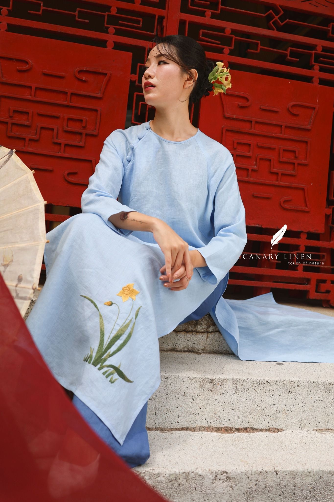  Áo dài cổ tròn - Hoa Thuỷ Tiên 